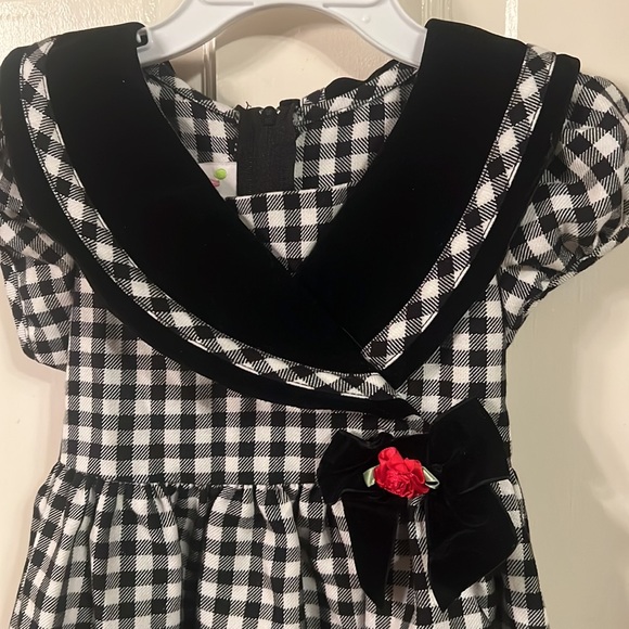 Girls Sz 4 holiday Christmas dress black white check - Picture 2 of 5